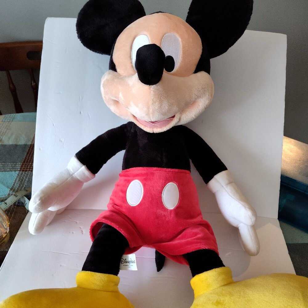 Disney 22 inch Mickey Mouse